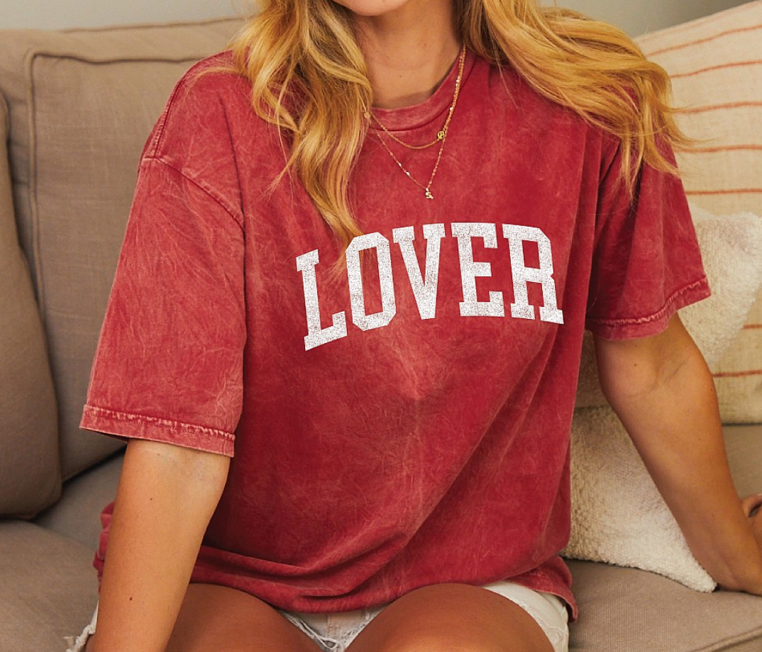 Lover Oversized Graphic Tee